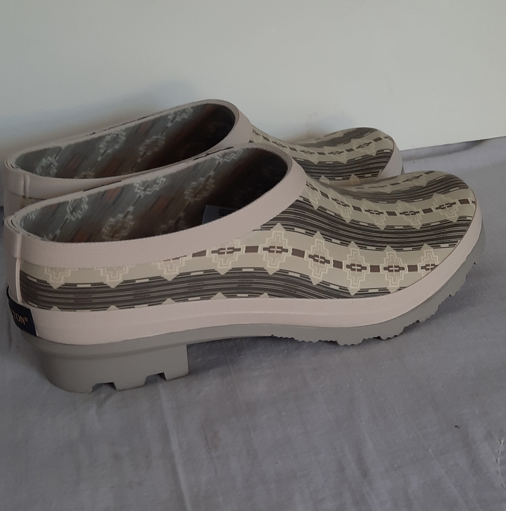 Pendleton Beige And Gray Patterned Garden Boots - image 2